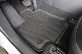 toyota-rav4-v-automat-2019-wycieraczki-gumowe-do-samochodu