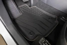 toyota-rav4-v-automat-2019-wycieraczki-gumowe-do-samochodu