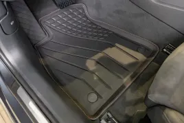 audi-a4-b9-sedan-kombi-2015-wycieraczki-gumowe-do-samochodu