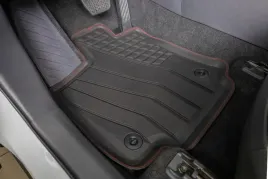 toyota-rav4-v-automat-2019-wycieraczki-gumowe-do-samochodu