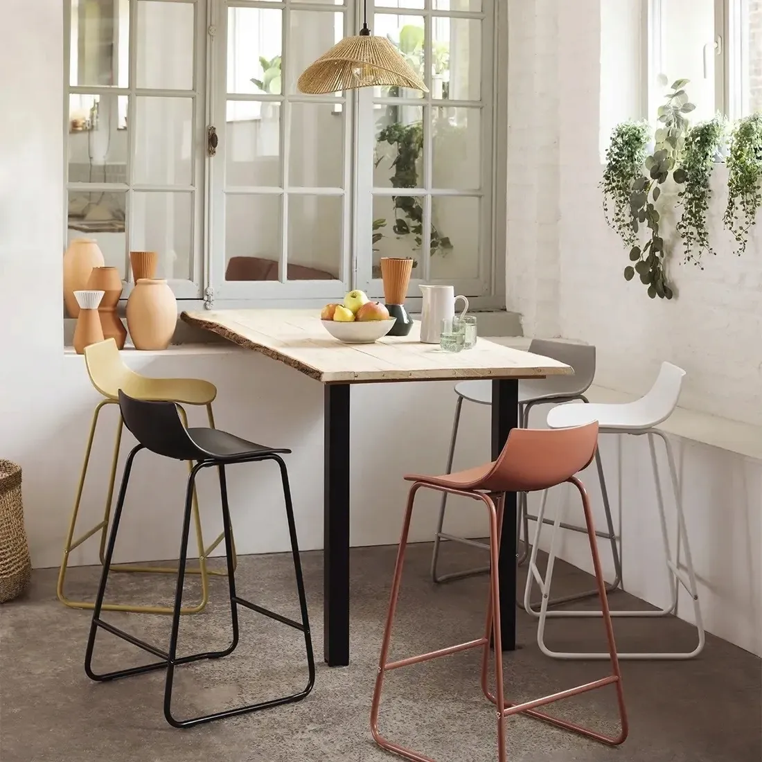 lampa-sufitowa-wiszaca-boho-abazur-klosz-pleciony-e27-do-jadalni-salonu-bez