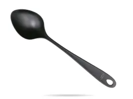 lyzka-do-sosu-29-cm-lyzka-kuchenna-essential-fiskars