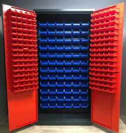 warsztatowa-duza-szafa-z-pojemnikami-na-narzedzia