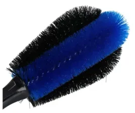 szczotka-do-mycia-felg-i-kolpakow-niebiesko-czarna