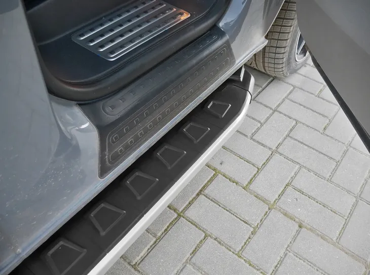stopnie-boczne-progi-do-volvo-xc40-2017-numer-katalogowy-producenta-chr-4117ns001-stan-nowy