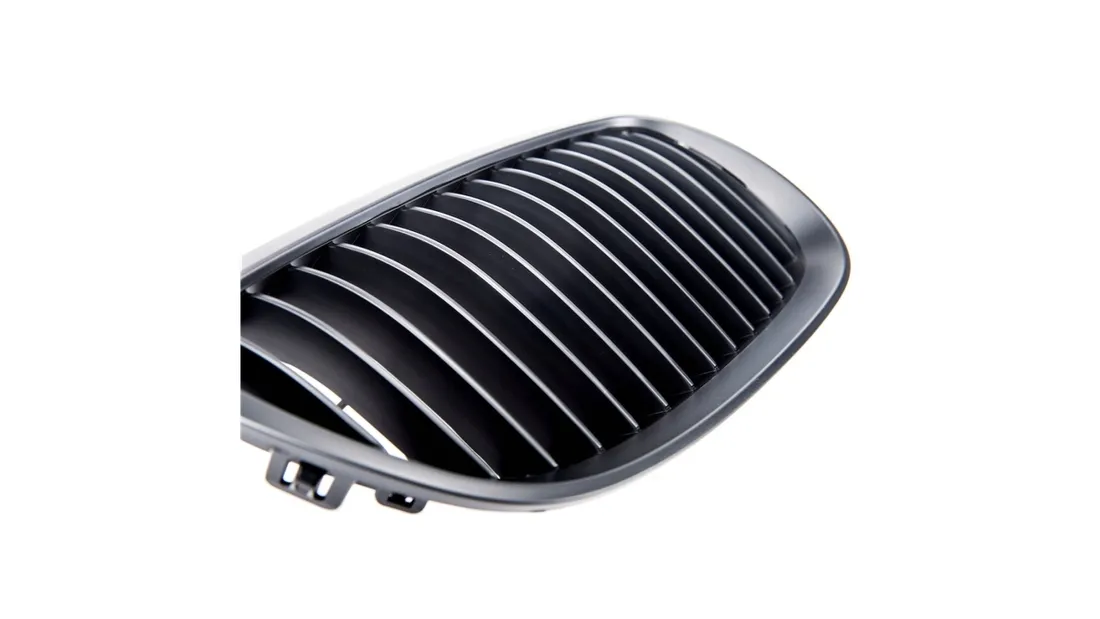 grill-bmw-3-e92-e93-pojedyncze-zeberka-matt-black