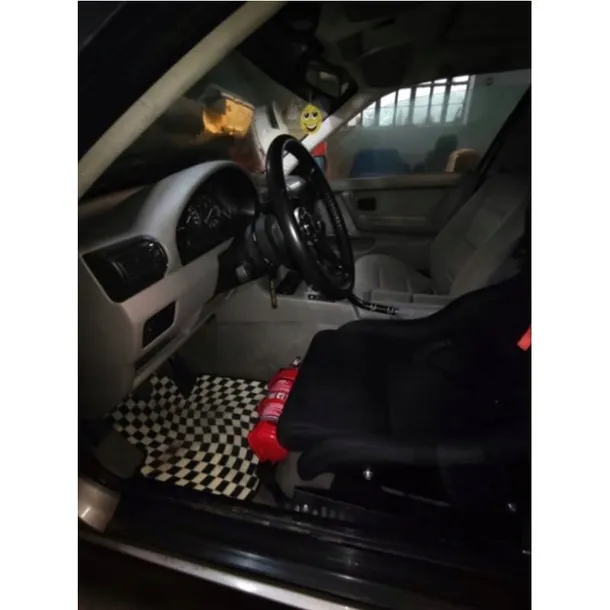 uchwyt-na-gasnice-jakosc-czesci-zgodnie-z-gvo-z-zamiennik