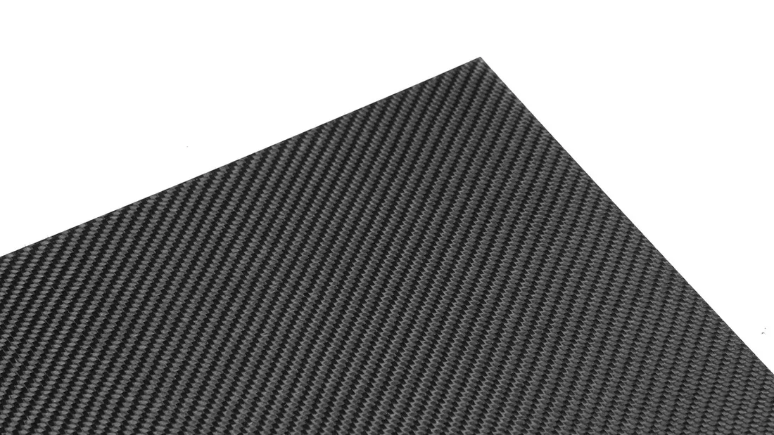 plyta-carbon-gloss-50x60cm-4mm