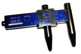 suwmiarka-przyrzad-do-mierzenia-rozstawu-srub-w-feldze