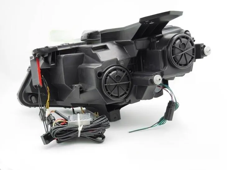 lampy-reflektory-full-led-do-chevrolet-camaro-jakosc-czesci-zgodnie-z-gvo-p-zamiennik-o-jakosci-porownywalnej-do-oryginalu