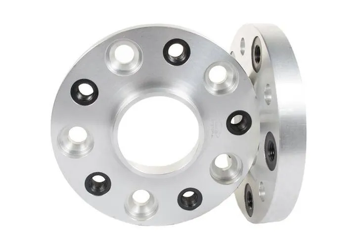 dystanse-przykrecane-40mm-716mm-5x130-rozstaw-srub-5x130