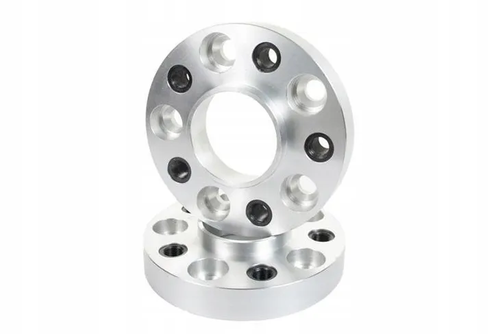 dystanse-przykrecane-30mm-741mm-5x120-rozstaw-srub-5x120