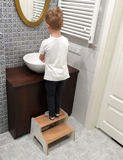 schodki-podest-podnozek-bialo-debowy-sc-310-stan-nowy-marka-kids-helper