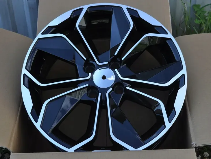 felgi-17-4x100-renault-clio-iv-facelift-liczba-felg-w-ofercie-4-szt