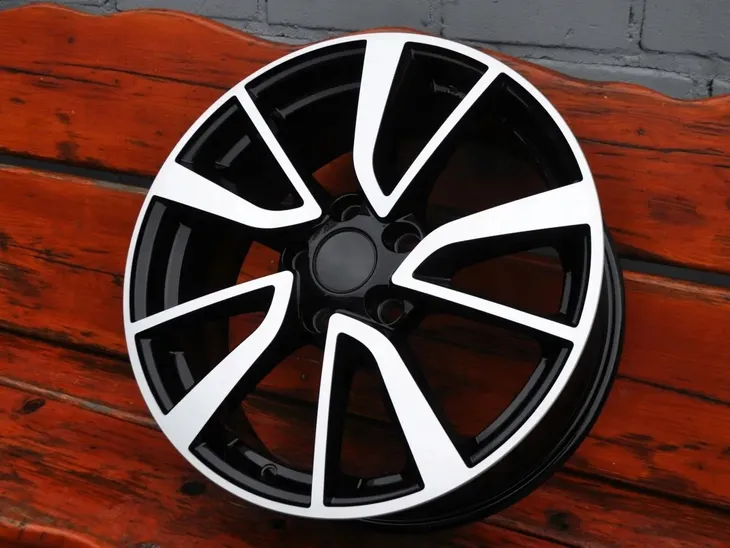 felgi-17-5x112-do-vw-e-golf-mk7-vii-7-liczba-felg-w-ofercie-4-szt