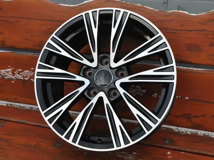 felgi-19-5x112-audi-a8-d5-e-tron-ge-liczba-felg-w-ofercie-4-szt
