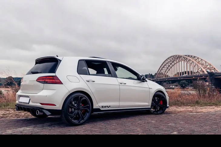 felgi-17-5x112-vw-cc-passat-b6-b7-b8-e-golf-jetta-rozstaw-srub-5x112