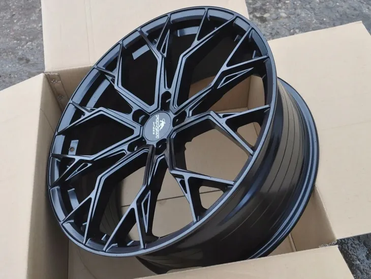 felgi-18-5x112-vw-sharan-teramont-phaeton-scirocco-model-titanbl