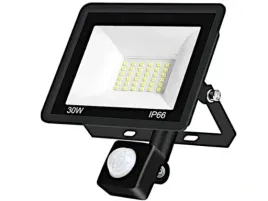 lampa-halogen-zewnetrzny-na-garaz-30w-ip65-czujka