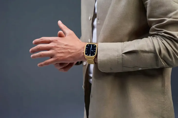 smartwatch-maxcom-fw65-iron-s-zloty-amoled-always-on-display-komunikacja-bluetooth