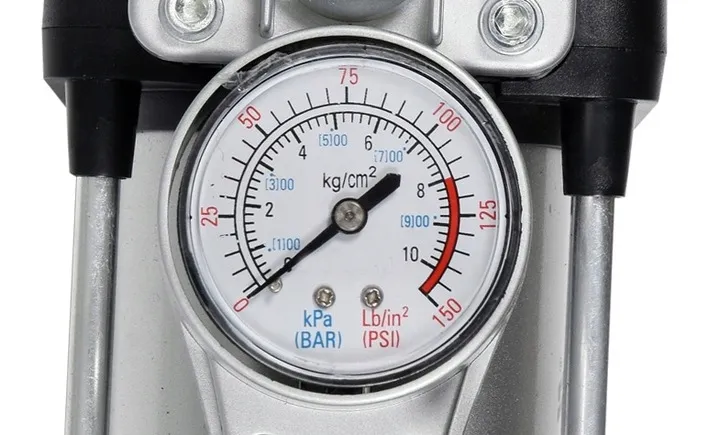 yato-kompresor-samochodowy-z-manometrem-12v-pompka-sprezarka-250w-stan-nowy-produkt-wprowadzony-do-obrotu-na-terenie-ue-przed-13-12-2024-nie