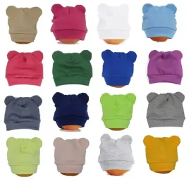 bawelniane-czapeczki-dla-noworodkow-kolory-misie