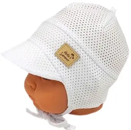 czapka-azurowa-z-daszkiem-przewiewna-lato-42-44-biala