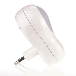 ln-11-lampka-wtykowa-led-do-kontaktu-z-wylacznikiem-cieple-swiatlo-rum-lux