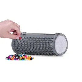 okragly-piornik-na-suwak-z-szarym-panelem