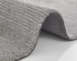 szary-pluszowy-dywanchodnik-80x250cm-material-polipropylen