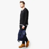 plecak-cargo-by-owee-classic-navy-medium-granatowy-zapiecie-zatrzask