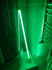 zielona-lampa-swietlowka-led-18w-120cm-230v