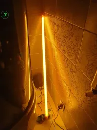 zolta-lampa-swietlowka-neon-led-z-wtyczka-18w-120cm-230v