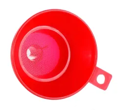 lejek-12-cm-z-sitkiem-i-uchwytem-plastikowy-polski-do-butelek
