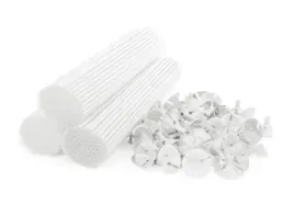 patyki-patyczki-do-balonow-biale-100-szt-z-koszyczkami-zestaw