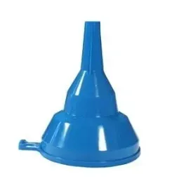 lejek-8cm-plastikowy-polski-do-wina-butelek