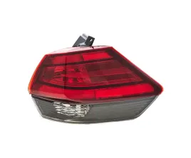 lampa-tyl-do-nissan-x-trail-2017-2021-26550-6fp0a-prawa-tyc-przyciemniona