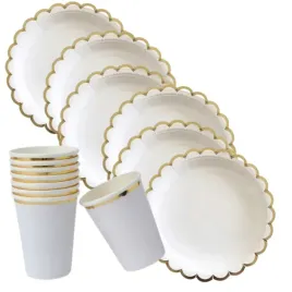 komplet-talerzyki-kubeczki-bialo-zlote-18-cm-220-ml-zestaw-12-elementow