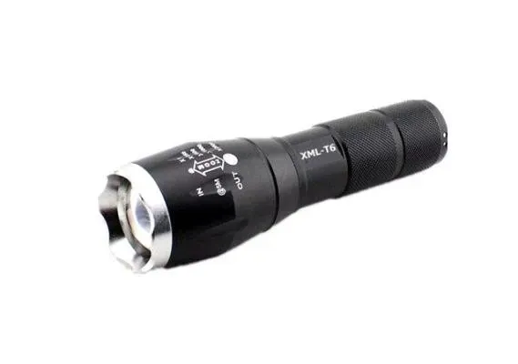 latarka-led-2000lm-6-trybow-pracy-zoom-ladowarka-stan-nowy