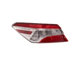 lampa-tyl-do-toyota-camry-xv70-2017-2023-8156006720-lewa