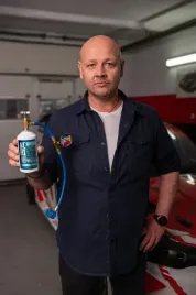 grzegorz-duda-nabijanie-klimy-gaz-r134a-diy