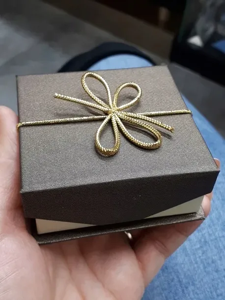 weronika-gojska-stan-nowy-tytul-2-w-1-wyjscie-przelacznik-vga-splitter