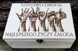 elegancki-prezent-dla-szefowej-filizanka-kubek