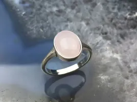 pierscionek-srebrny-kamien-kwarc-rozowy-rozmiary