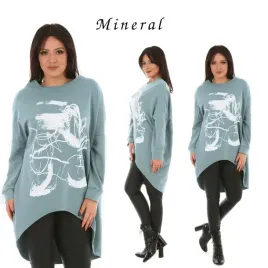 f553-luzna-bluza-oversize-z-grafika