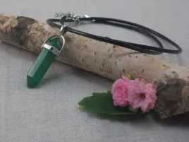 wisiorek-kamien-jadeit-malajski-naszyjnik-w148