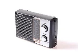 radio-male-przenosne-tiross-am-fmsw1-2-poreczne