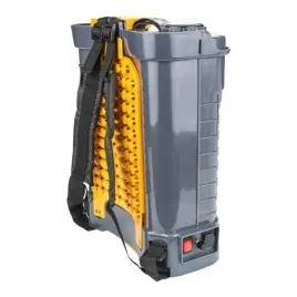 nowoczesny-opryskiwacz-akumulatorowy-plecakowy-cisnieniowy-pm-oa-16t