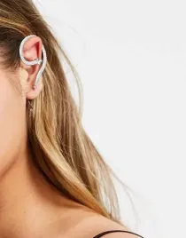 designb-london-srebrny-kolczyk-w-ksztalcie-weza