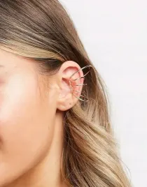 przesuwna-nausznica-z-obreczami-w-kolorze-zlotym